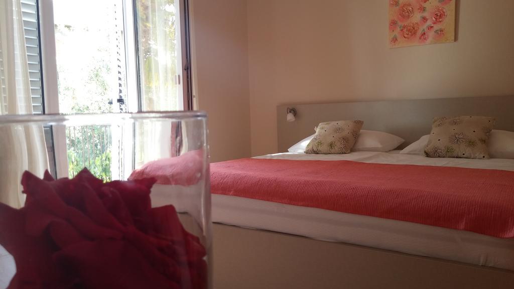 Rooms Vukusic ราบ ภายนอก รูปภาพ