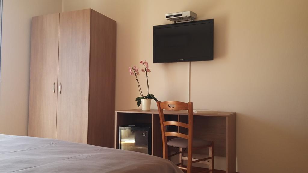 Rooms Vukusic ราบ ภายนอก รูปภาพ
