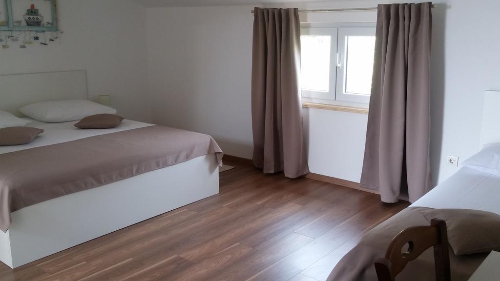 Rooms Vukusic ราบ ภายนอก รูปภาพ