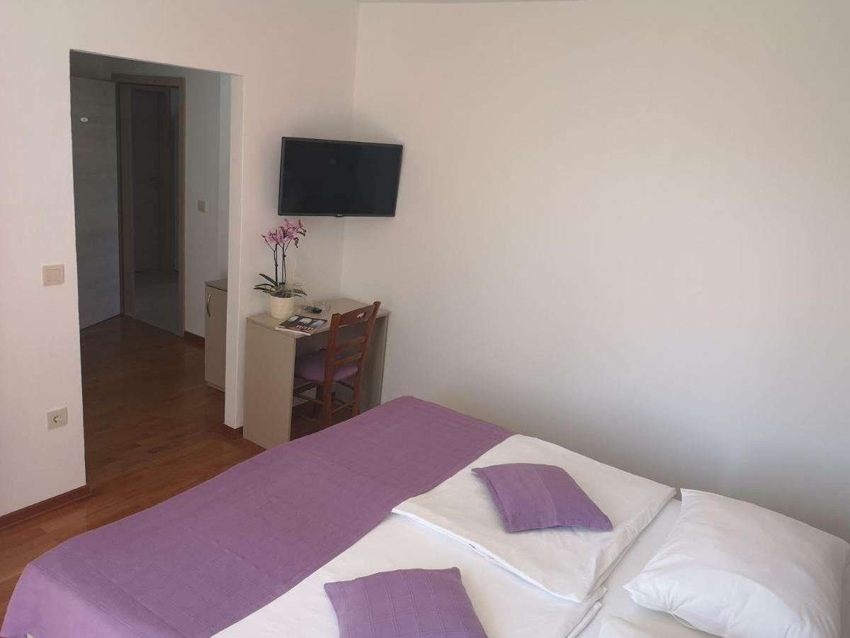 Rooms Vukusic ราบ ภายนอก รูปภาพ