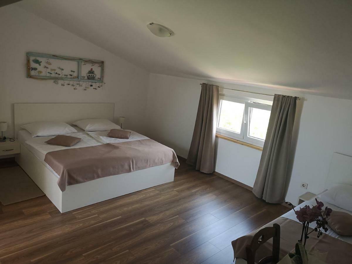Rooms Vukusic ราบ ภายนอก รูปภาพ
